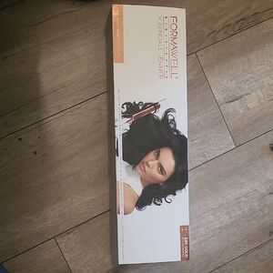 Formawell x Kendall Jenner Rose Gold Pro Curling Iron